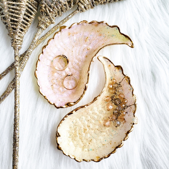 Artisan Other - 2 Piece Resin Trinket Dish, Jewelry Holder